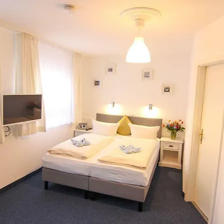 Affittacamere Kapitaenshaus-lassen-zimmer-mayflower Westerland